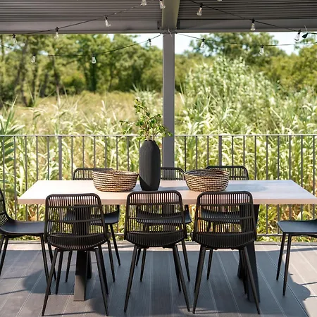Mit Pool Und Wellness Fuer 8 Personen Vakantiehuis