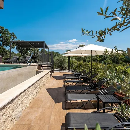 Semesterbostad Mit Pool Und Wellness Fuer 8 Personen *